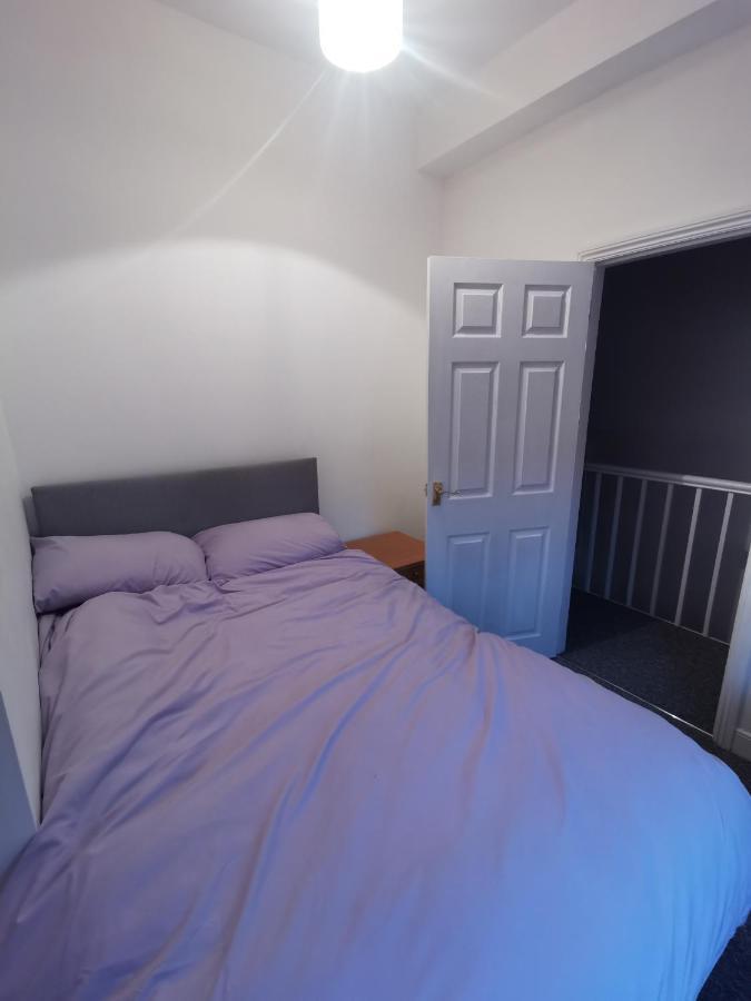 Parkside House 3 Bedroom 2 Bathroom. Parking. Barrow-in-Furness Екстериор снимка